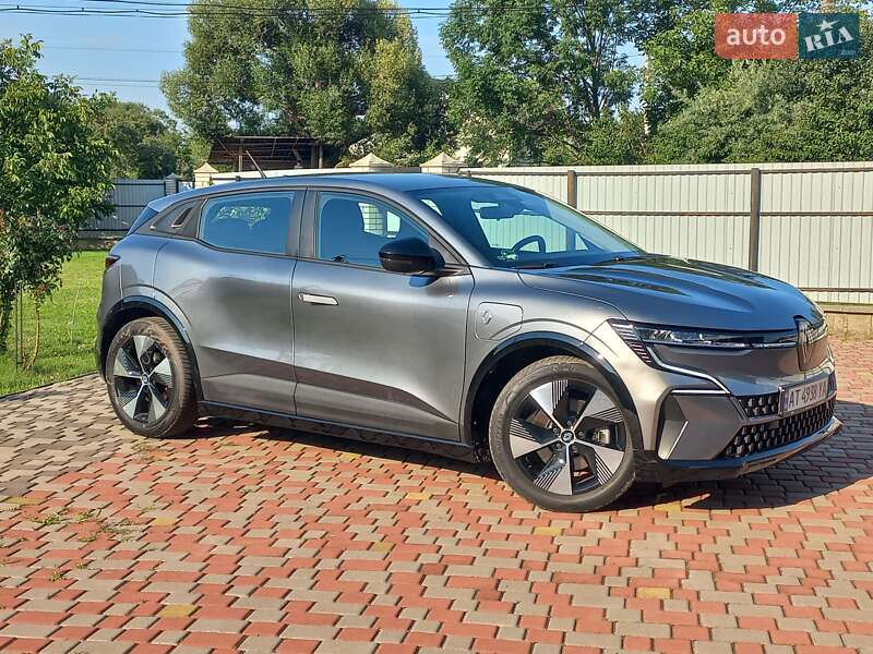 Внедорожник / Кроссовер Renault Megane E-Tech Electric 2022 в Калуше