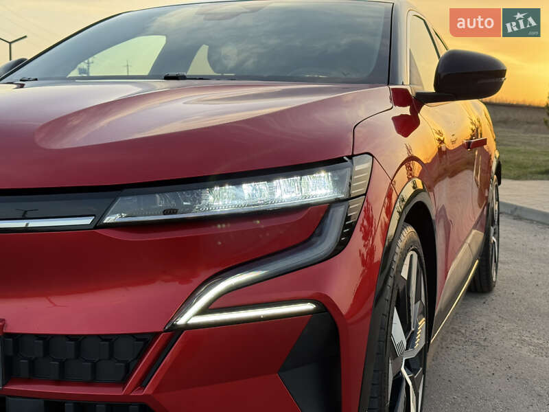 Внедорожник / Кроссовер Renault Megane E-Tech Electric 2022 в Ровно