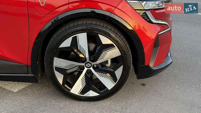 Внедорожник / Кроссовер Renault Megane E-Tech Electric 2022 в Ровно