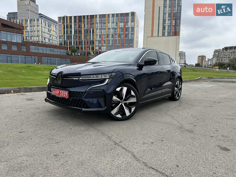 Позашляховик / Кросовер Renault Megane E-Tech Electric 2022 в 