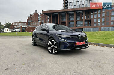 Позашляховик / Кросовер Renault Megane E-Tech Electric 2022 в 