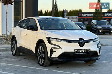 Позашляховик / Кросовер Renault Megane E-Tech Electric 2023 в 