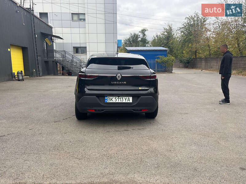 Позашляховик / Кросовер Renault Megane E-Tech Electric 2023 в Києві фото 4 Позашляховик / Кросовер Renault Megane E-Tech Electric 2023 в Києві