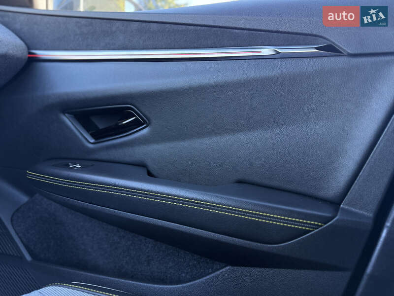 Позашляховик / Кросовер Renault Megane E-Tech Electric 2023 в Дубні фото 52 Позашляховик / Кросовер Renault Megane E-Tech Electric 2023 в Дубні