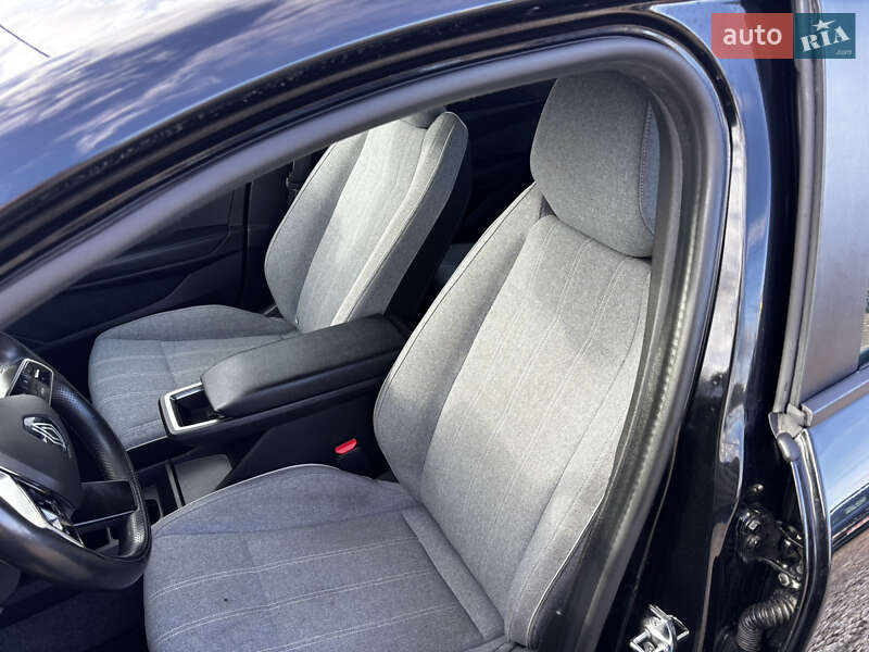 Внедорожник / Кроссовер Renault Megane E-Tech Electric 2022 в Львове фото 38 Внедорожник / Кроссовер Renault Megane E-Tech Electric 2022 в Львове