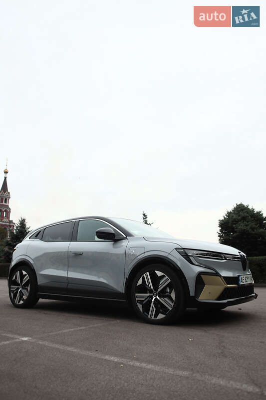 Внедорожник / Кроссовер Renault Megane E-Tech Electric 2022 в Каменском