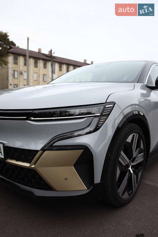 Внедорожник / Кроссовер Renault Megane E-Tech Electric 2022 в Каменском