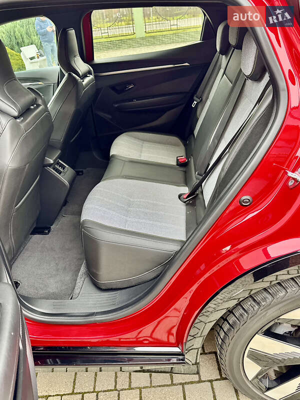 Позашляховик / Кросовер Renault Megane E-Tech Electric 2023 в Самборі фото 67 Позашляховик / Кросовер Renault Megane E-Tech Electric 2023 в Самборі