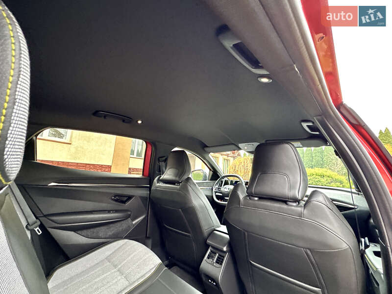 Позашляховик / Кросовер Renault Megane E-Tech Electric 2023 в Самборі фото 73 Позашляховик / Кросовер Renault Megane E-Tech Electric 2023 в Самборі