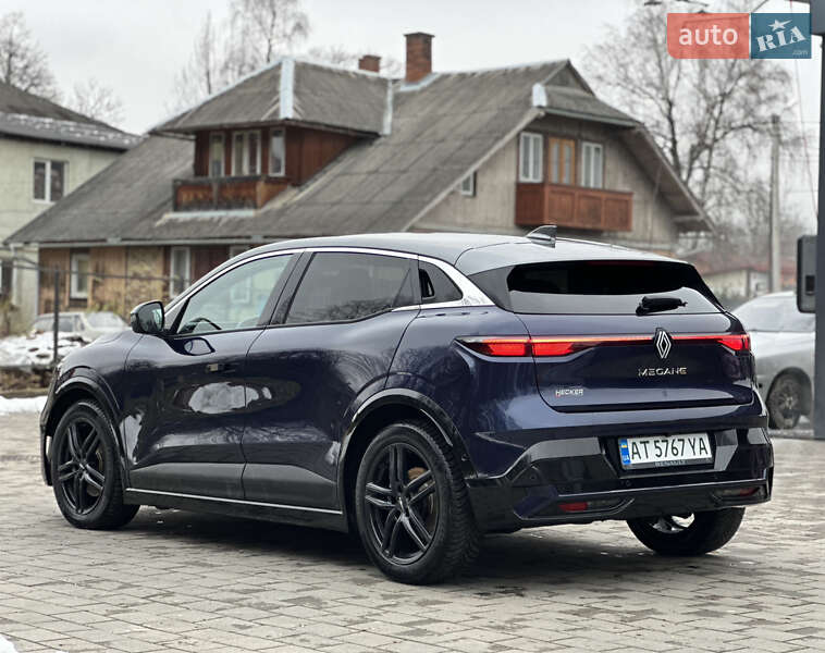Позашляховик / Кросовер Renault Megane E-Tech Electric 2022 в Долині