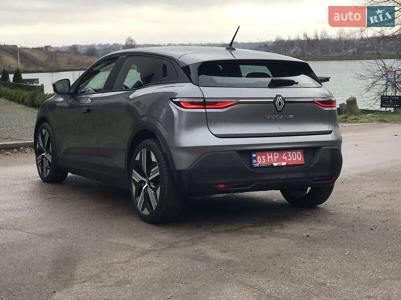 Внедорожник / Кроссовер Renault Megane E-Tech Electric 2022 в Ровно