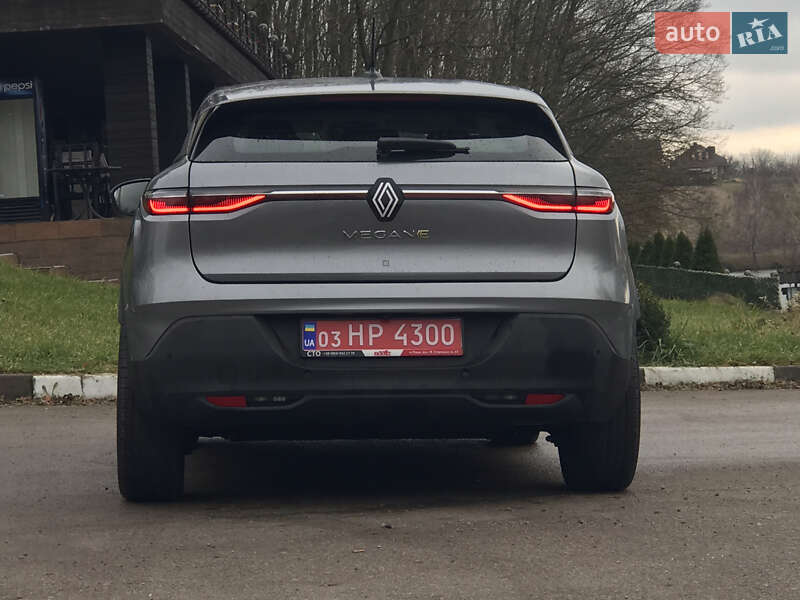 Внедорожник / Кроссовер Renault Megane E-Tech Electric 2022 в Ровно