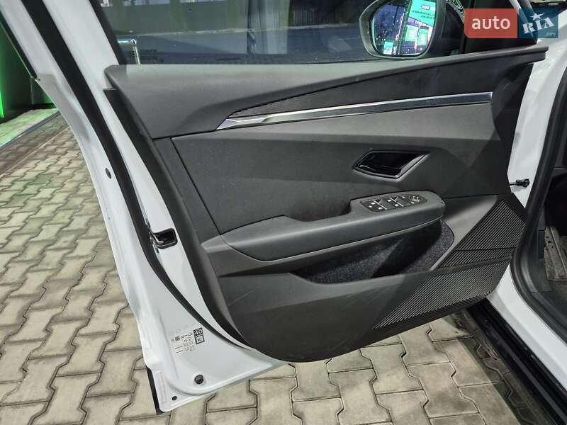 Позашляховик / Кросовер Renault Megane E-Tech Electric 2022 в Одесі