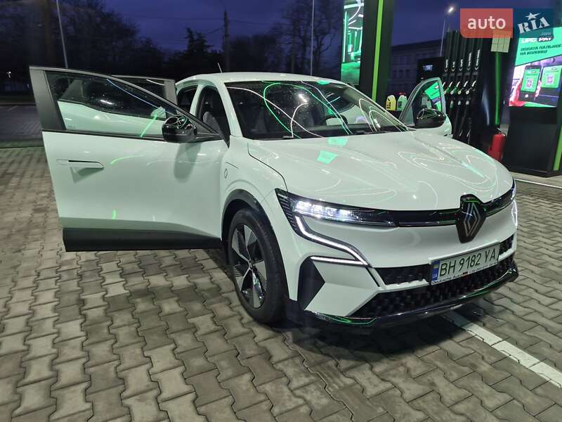 Позашляховик / Кросовер Renault Megane E-Tech Electric 2022 в Одесі