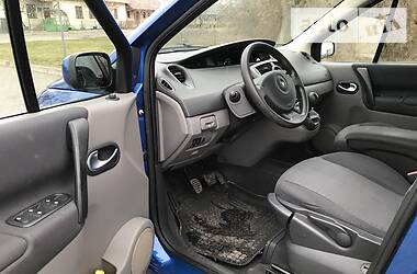 Хетчбек Renault Megane Scenic 2007 в 