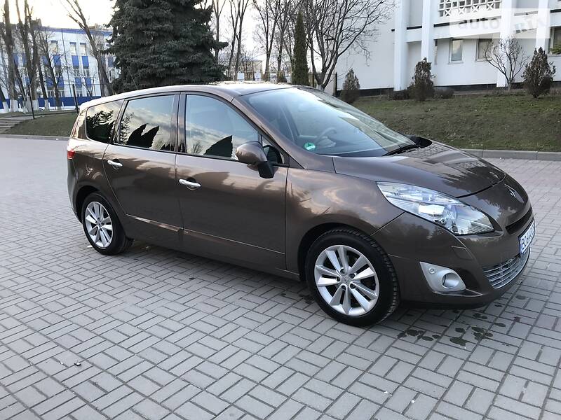 Універсал Renault Megane Scenic 2010 в Тернополі