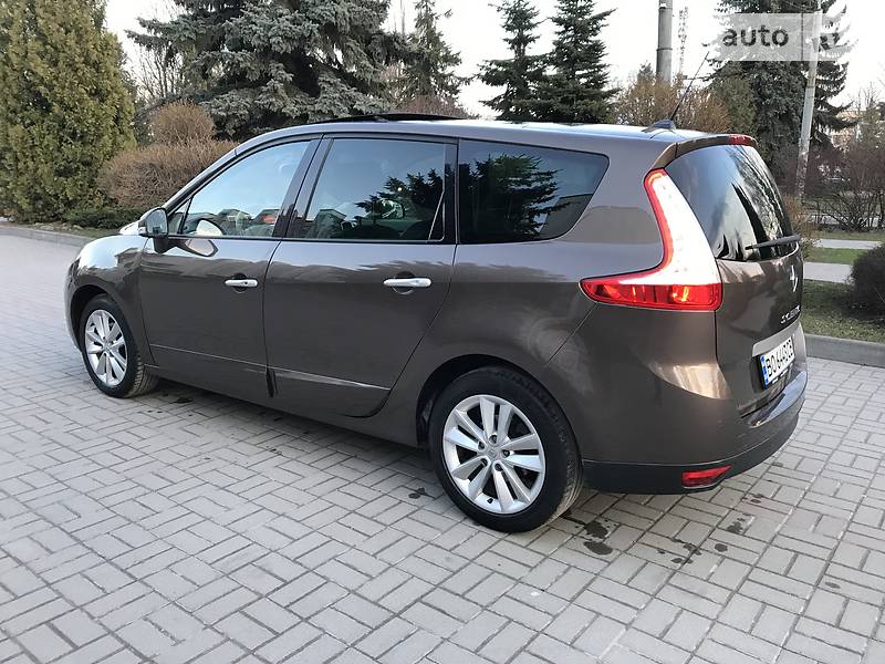 Універсал Renault Megane Scenic 2010 в Тернополі