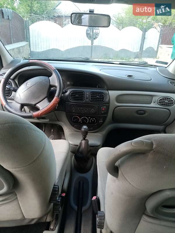 Минивэн Renault Megane Scenic 2002 в Надворной