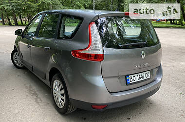 Мінівен Renault Megane Scenic 2009 в 