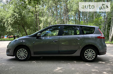 Мінівен Renault Megane Scenic 2009 в 