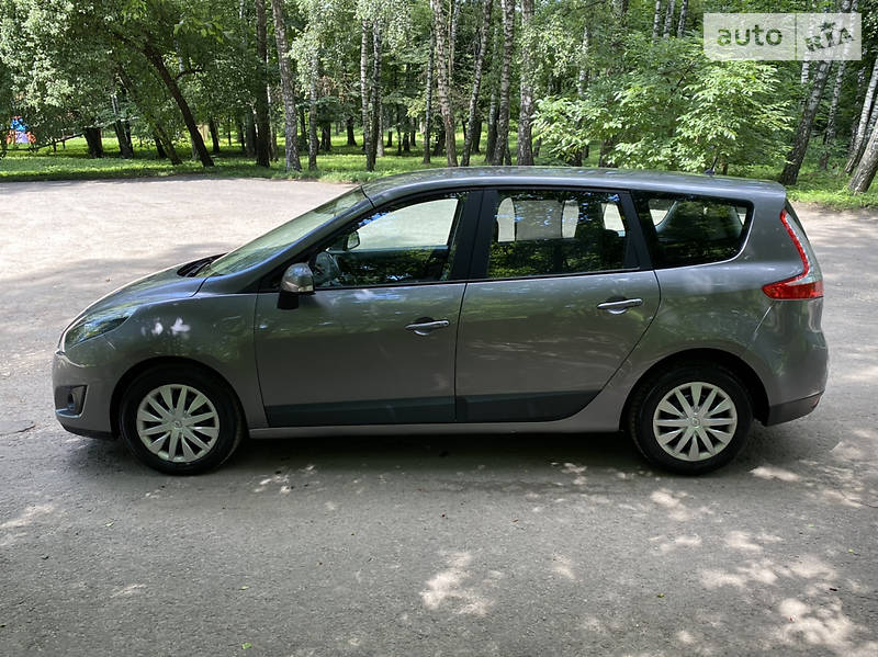 Мінівен Renault Megane Scenic 2009 в Тернополі