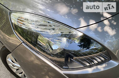 Мінівен Renault Megane Scenic 2009 в 