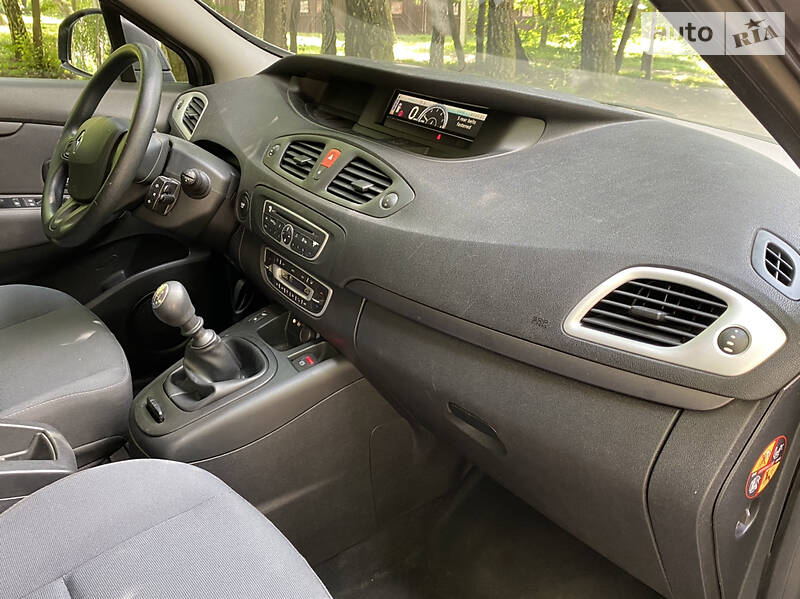Мінівен Renault Megane Scenic 2009 в Тернополі