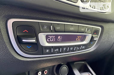 Мінівен Renault Megane Scenic 2009 в 
