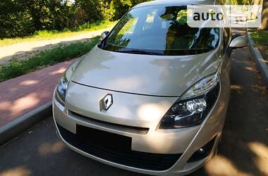 Минивэн Renault Megane Scenic 2010 в Могилев-Подольске