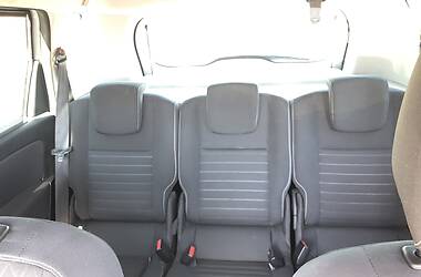 Мінівен Renault Megane Scenic 2015 в 