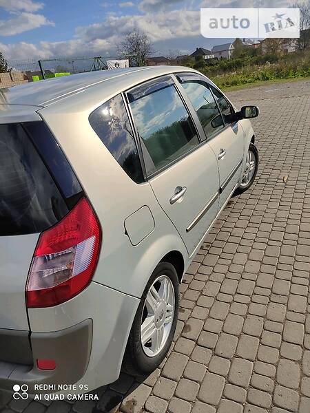 Минивэн Renault Megane Scenic 2005 в Коломые