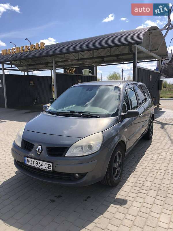 Минивэн Renault Megane Scenic 2007 в Виноградове