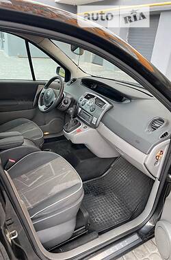 Минивэн Renault Megane Scenic 2004 в Виннице