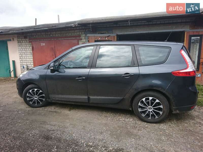 Мінівен Renault Megane Scenic 2010 в Павлограді