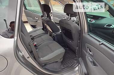 Минивэн Renault Megane Scenic 2009 в 
