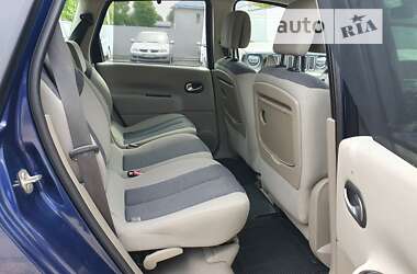 Минивэн Renault Megane Scenic 2005 в 