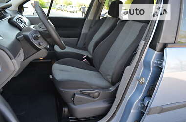 Минивэн Renault Megane Scenic 2006 в 