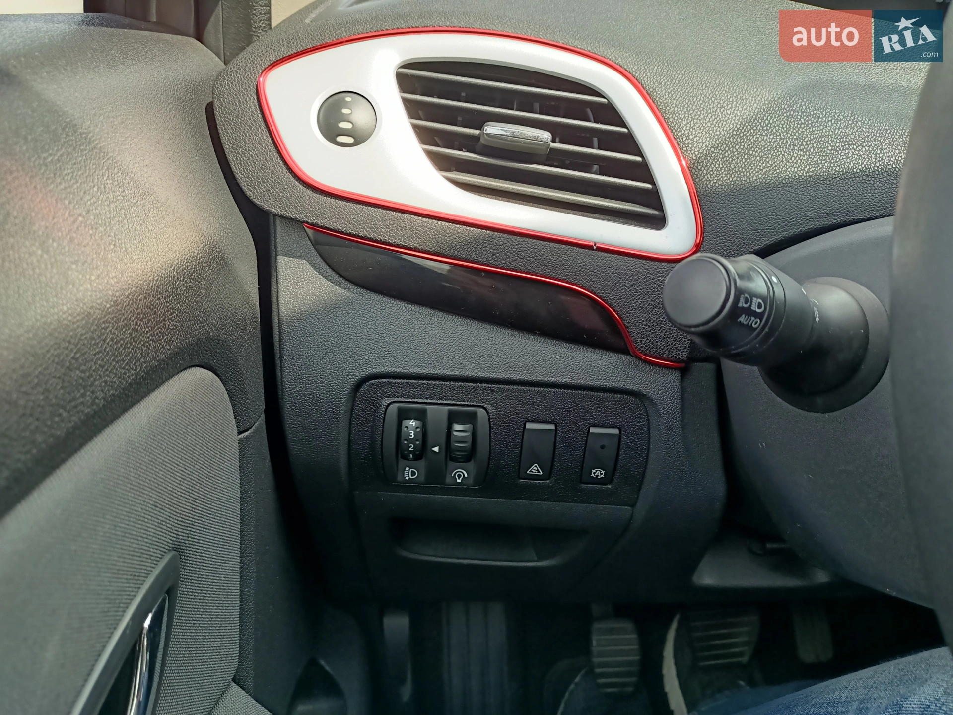 2012 Renault Scenic - мініатюра 24