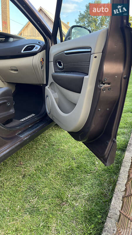 Мінівен Renault Megane Scenic 2010 в Миколаєві