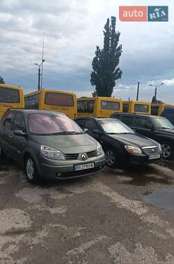 Минивэн Renault Megane Scenic 2004 в 