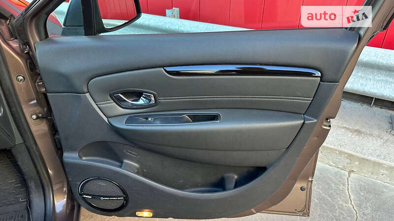 Мінівен Renault Megane Scenic 2012 в Києві фото 20 Мінівен Renault Megane Scenic 2012 в Києві