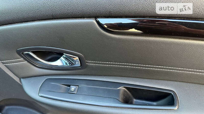 Мінівен Renault Megane Scenic 2012 в Києві фото 19 Мінівен Renault Megane Scenic 2012 в Києві