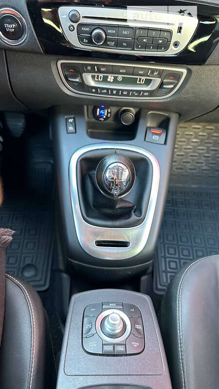 Мінівен Renault Megane Scenic 2012 в Києві фото 35 Мінівен Renault Megane Scenic 2012 в Києві