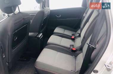 Мінівен Renault Megane Scenic 2015 в 
