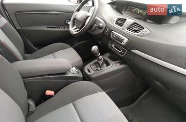 Мінівен Renault Megane Scenic 2015 в 