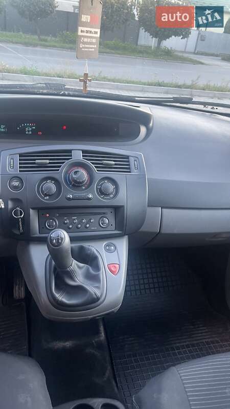 Минивэн Renault Megane Scenic 2005 в Каменец-Подольском