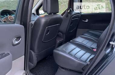 Минивэн Renault Megane Scenic 2008 в 