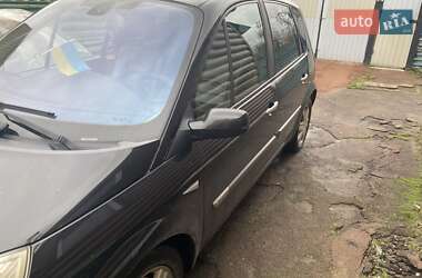 Минивэн Renault Megane Scenic 2004 в Коростене