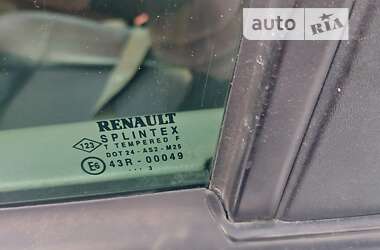 Минивэн Renault Megane Scenic 2003 в Звягеле