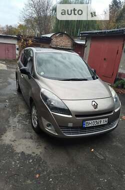 Минивэн Renault Megane Scenic 2011 в Хмельницком